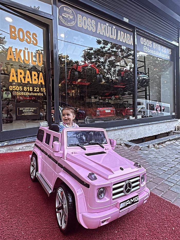 Pembe jipte mutlu müşterimiz